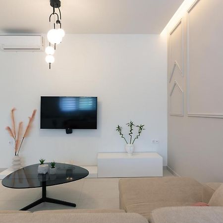 Kalopsia Home 罗希姆诺 外观 照片