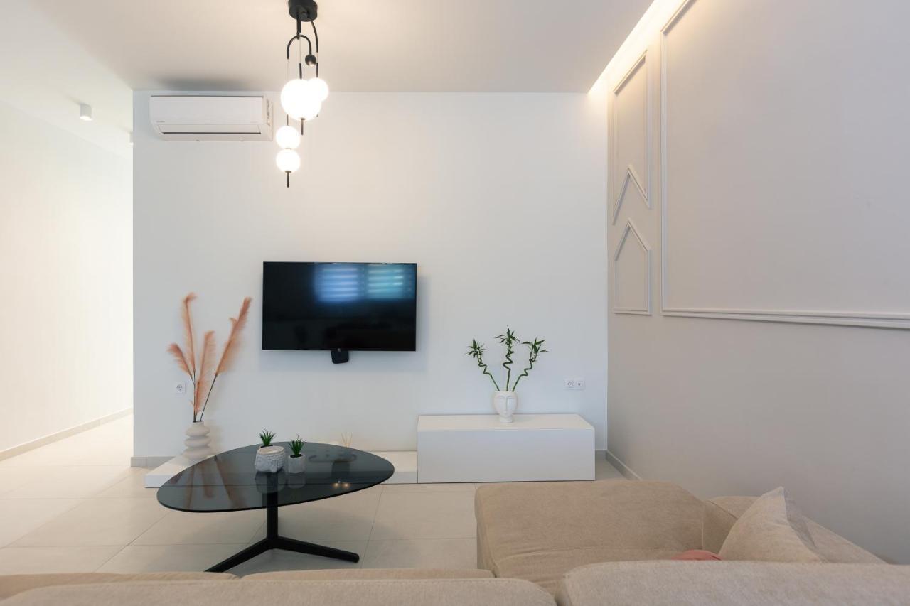 Kalopsia Home 罗希姆诺 外观 照片