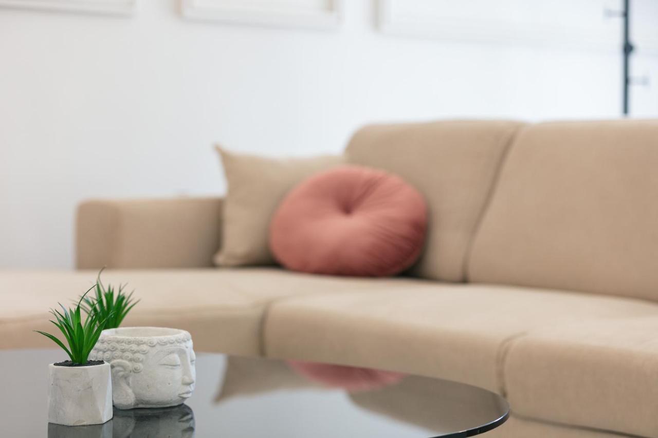 Kalopsia Home 罗希姆诺 外观 照片